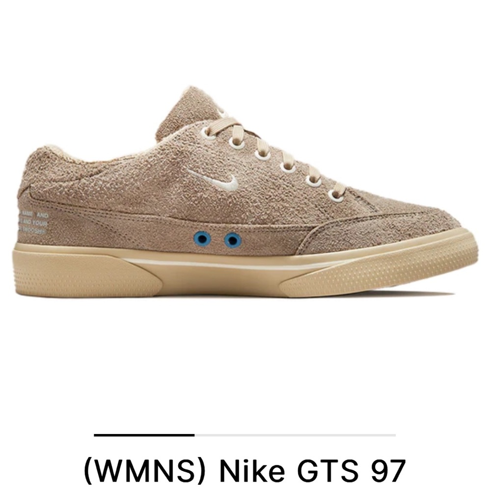 Nike size 7 everyday shoes